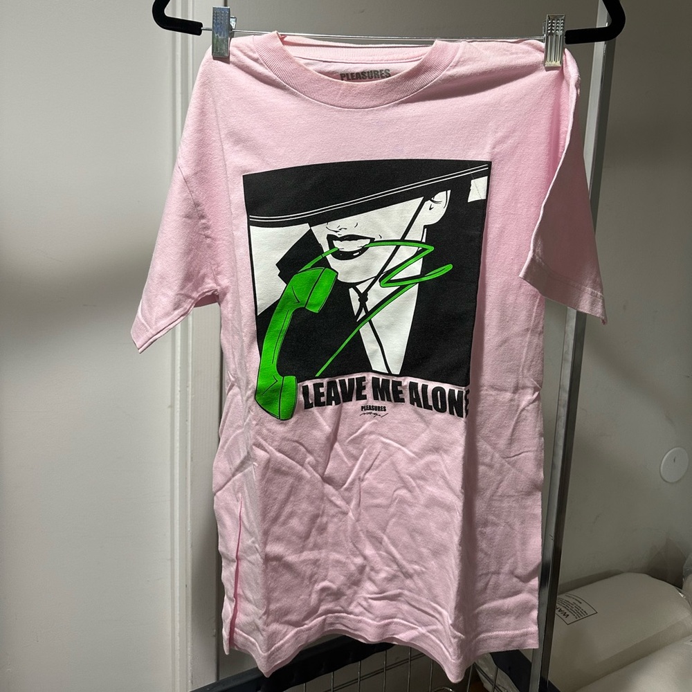 Pleasures T shirt